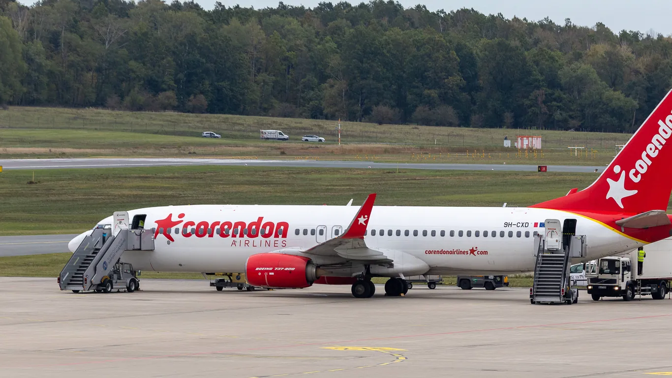 Flughafen Nürnberg: Tippfehler löst Entführungsalarm aus – Kampfjets begleiten Ferienflieger