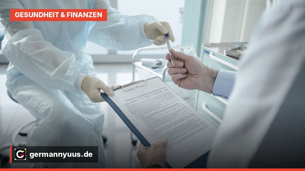 Dokumente zur privaten Krankenversicherung auf einem Tisch